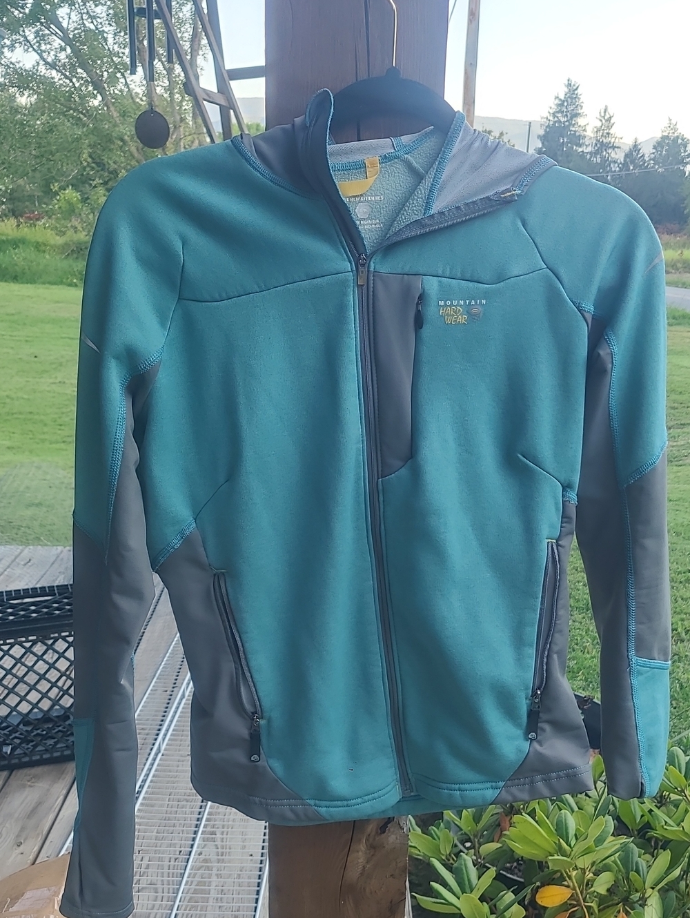 Mountain Hardwear Teal Softshell Jacket